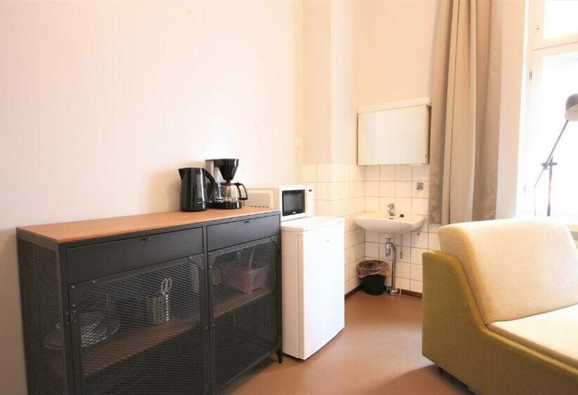 Номер Стандарт Индивидуальный, Forenom Hostel Röykkä