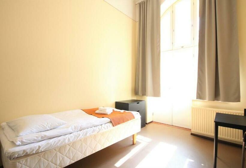 Номер Стандарт Индивидуальный, Forenom Hostel Röykkä