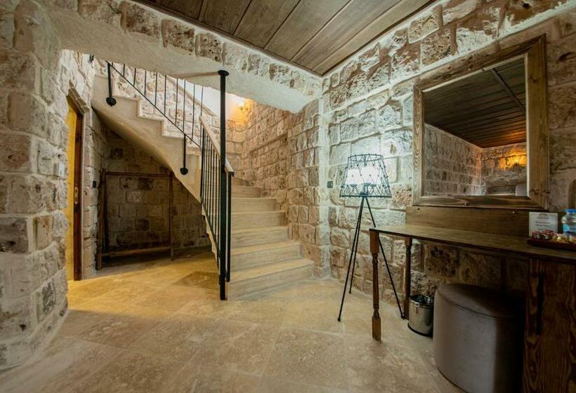 سوییت دوبلکس, Cappadocia Hobbit House