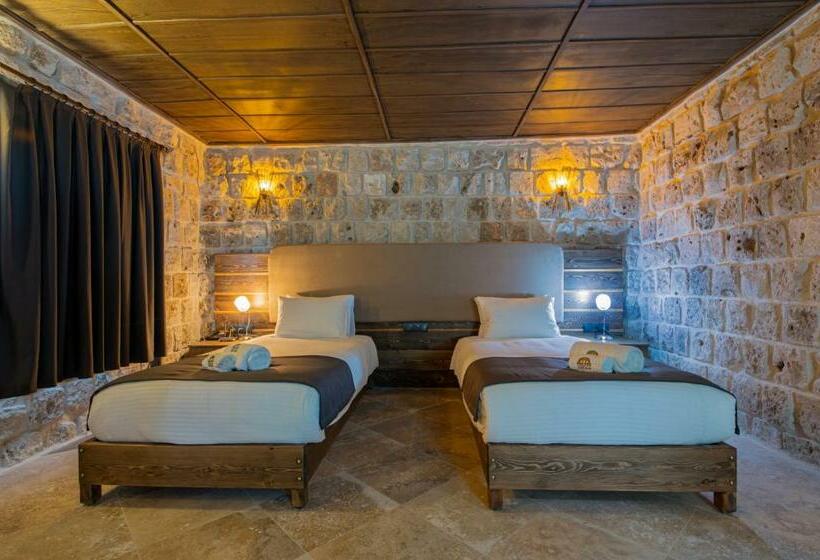 سوییت دوبلکس, Cappadocia Hobbit House