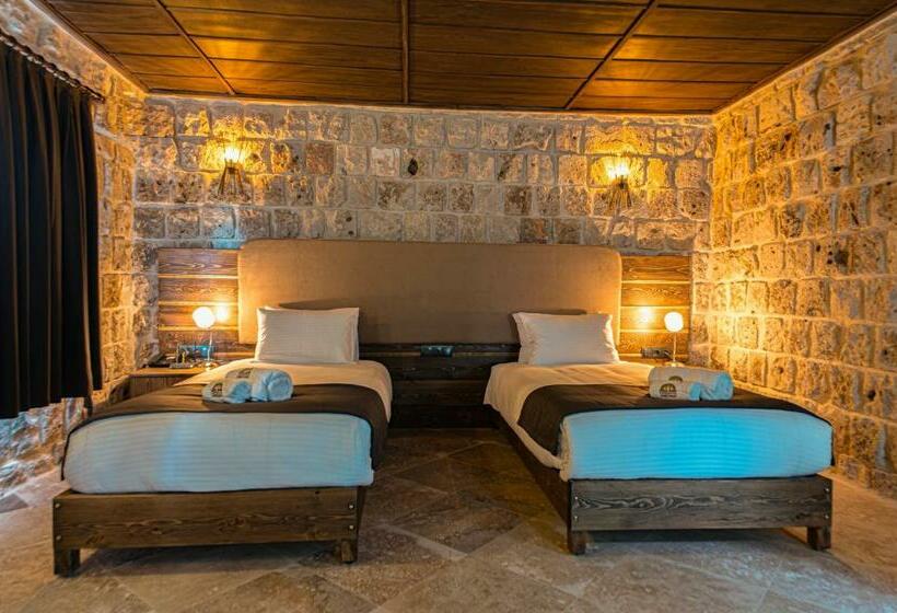 سوییت دوبلکس, Cappadocia Hobbit House