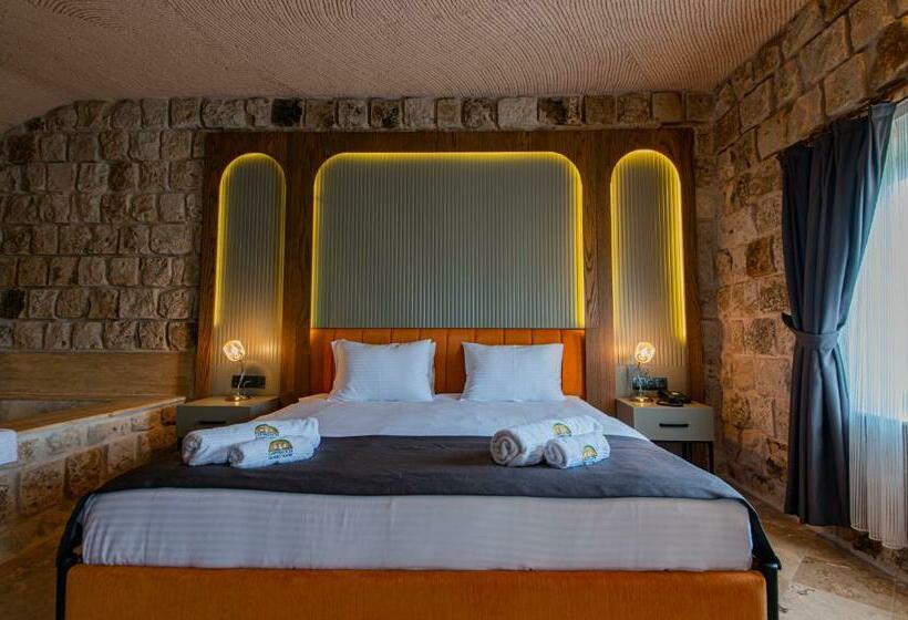 سوییت, Cappadocia Hobbit House