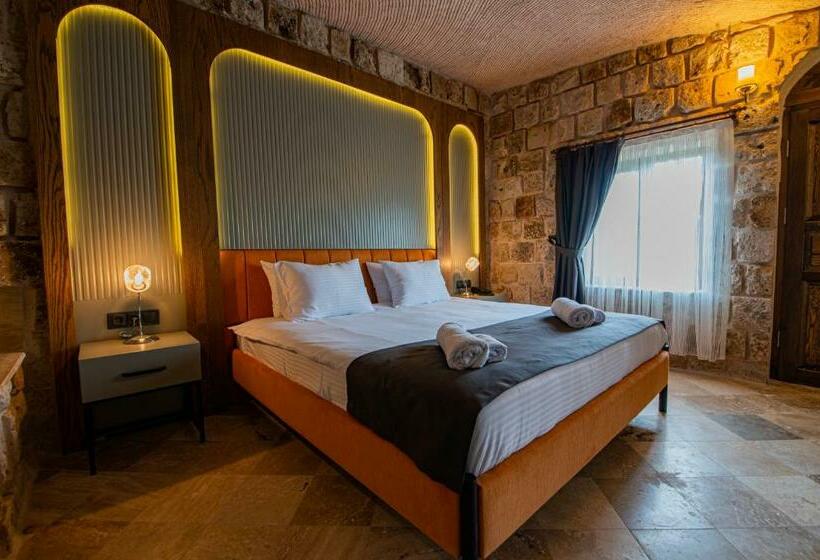 سوییت, Cappadocia Hobbit House