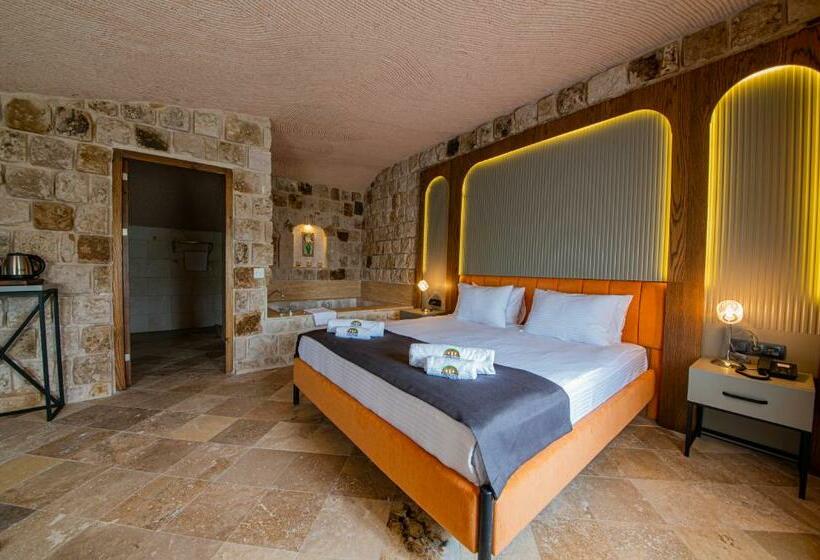 سوییت, Cappadocia Hobbit House