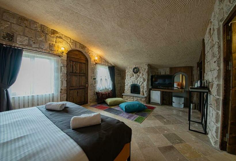 سوییت لوکس, Cappadocia Hobbit House