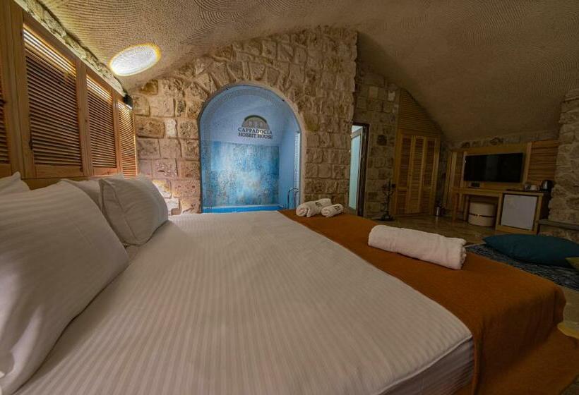سوییت سوپریور, Cappadocia Hobbit House