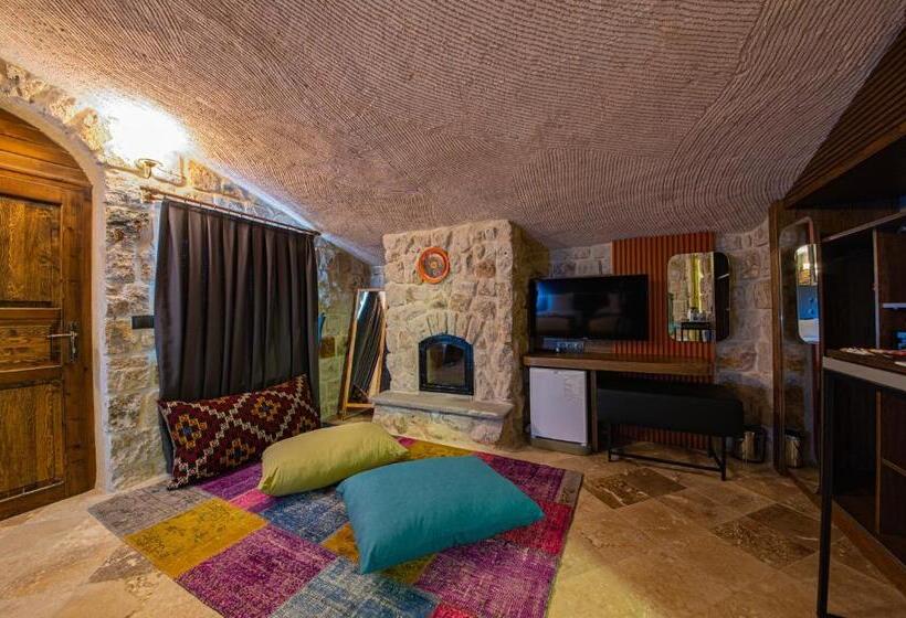 سوییت لوکس, Cappadocia Hobbit House