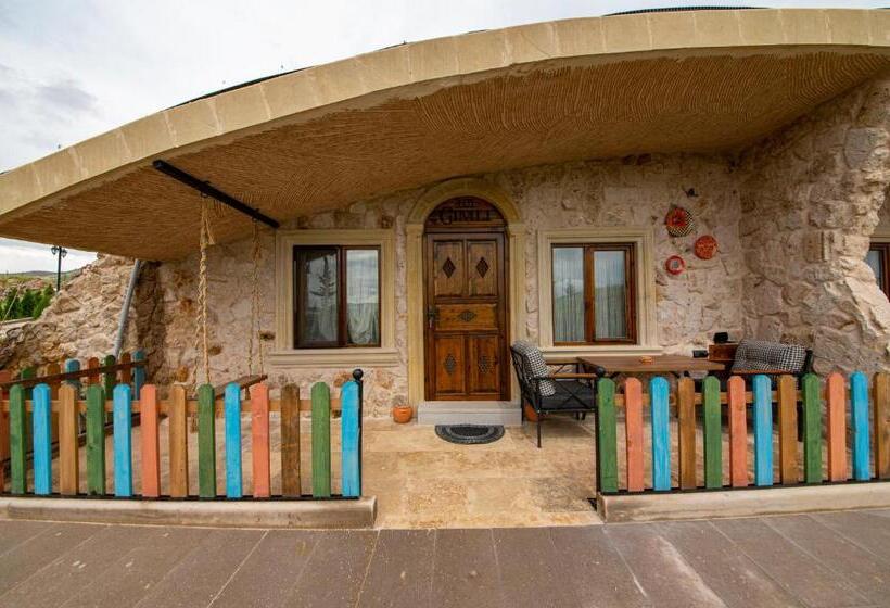 سوییت لوکس, Cappadocia Hobbit House