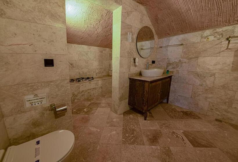 سوییت لوکس, Cappadocia Hobbit House