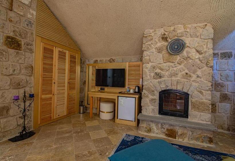 سوییت سوپریور, Cappadocia Hobbit House