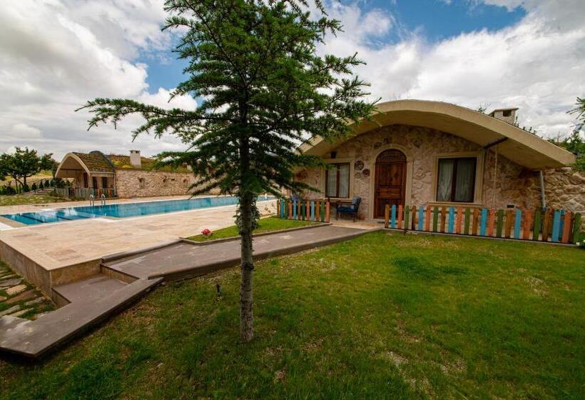 سوییت سوپریور, Cappadocia Hobbit House