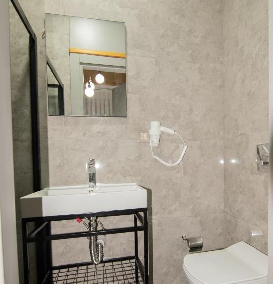 اتاق اکونومی یک تخته, Guldehan