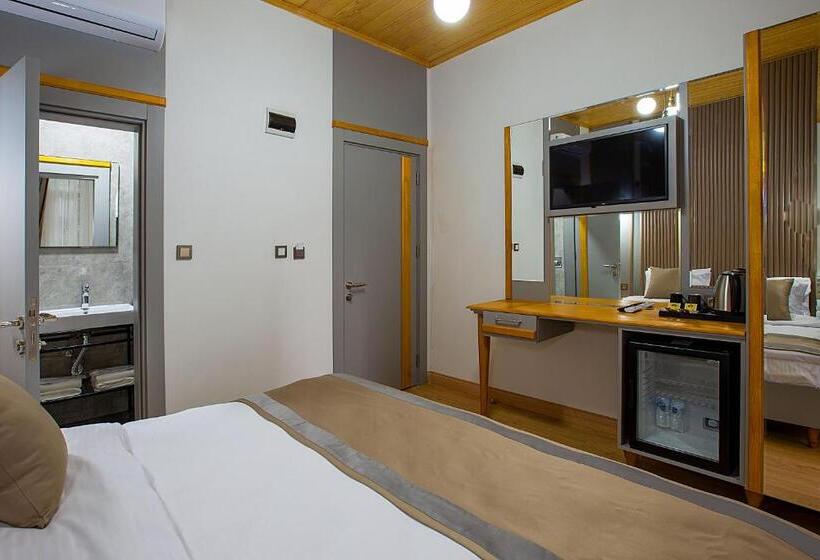 اتاق لوکس با بالکن, Guldehan