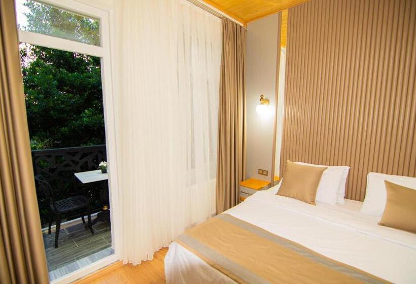 اتاق لوکس با بالکن, Guldehan