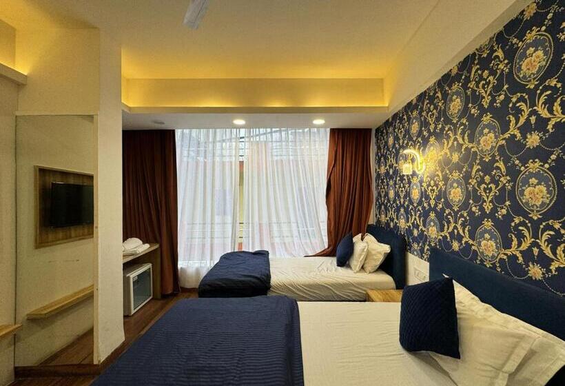 Deluxe Trippelrum, Shree Mahakal Krapa