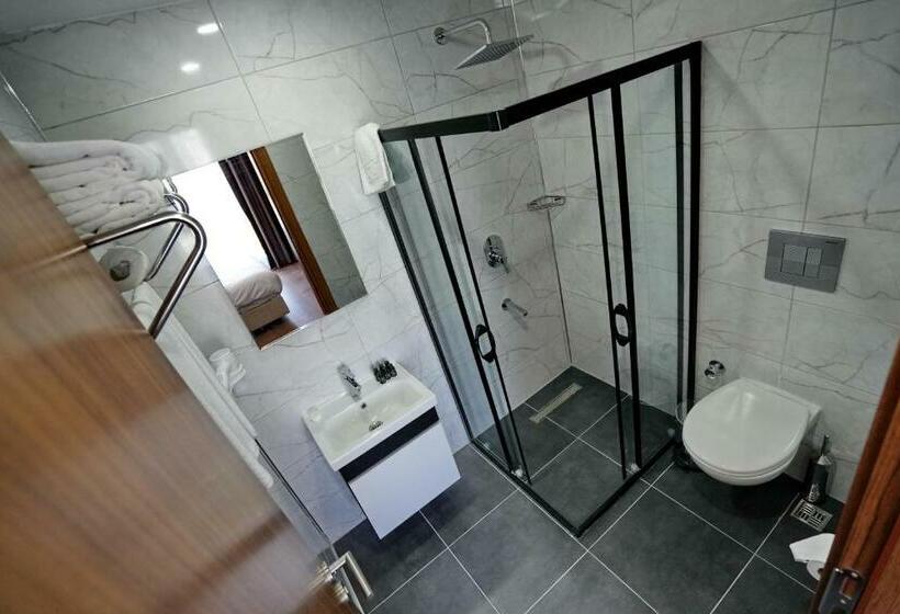 غرفة ديلوكس فردية, Shelton Airport