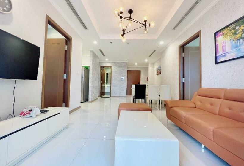 آپارتمان 3 خوابه, Landmark Vinhomes Christine Apartment