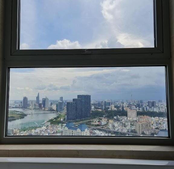 آپارتمان 3 خوابه, Landmark Vinhomes Christine Apartment