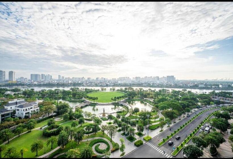 آپارتمان لوکس 1 خوابه, Landmark Vinhomes Christine Apartment