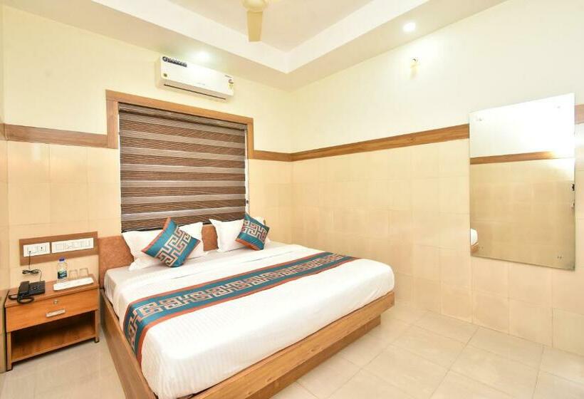 غرفة قياسية, Kannur Capital Caltex