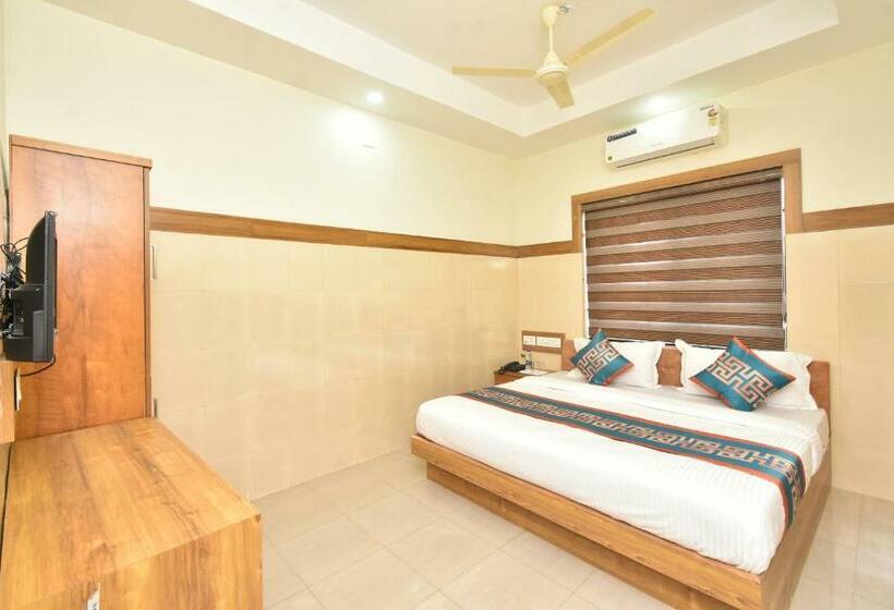 غرفة قياسية, Kannur Capital Caltex