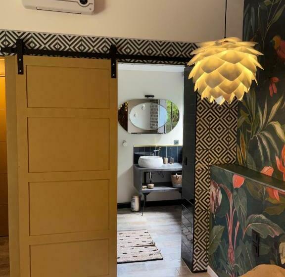 ハイドロマッサージバス付きスイート, Les Chambres De Marc