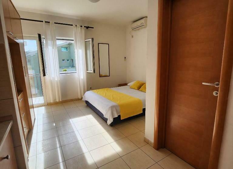 اتاق استاندارد با تراس, Bela Kuća Studio Apartments Na Korak Do Mora A Step To The Sea