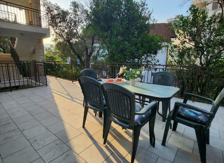 اتاق استاندارد چهار تخته, Bela Kuća Studio Apartments Na Korak Do Mora A Step To The Sea