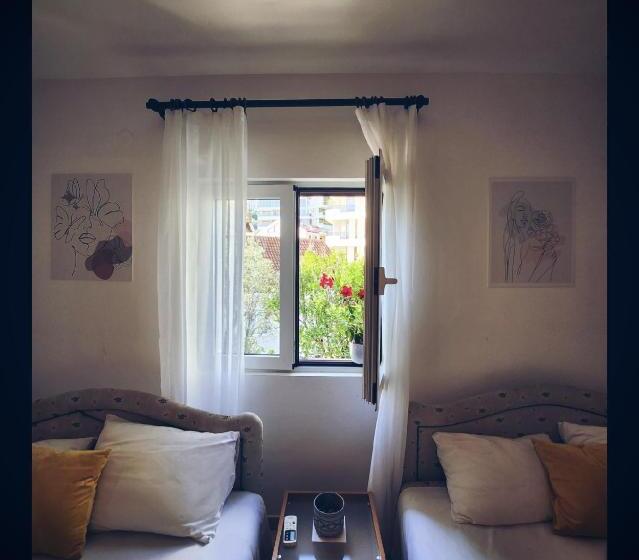 اتاق استاندارد چهار تخته, Bela Kuća Studio Apartments Na Korak Do Mora A Step To The Sea