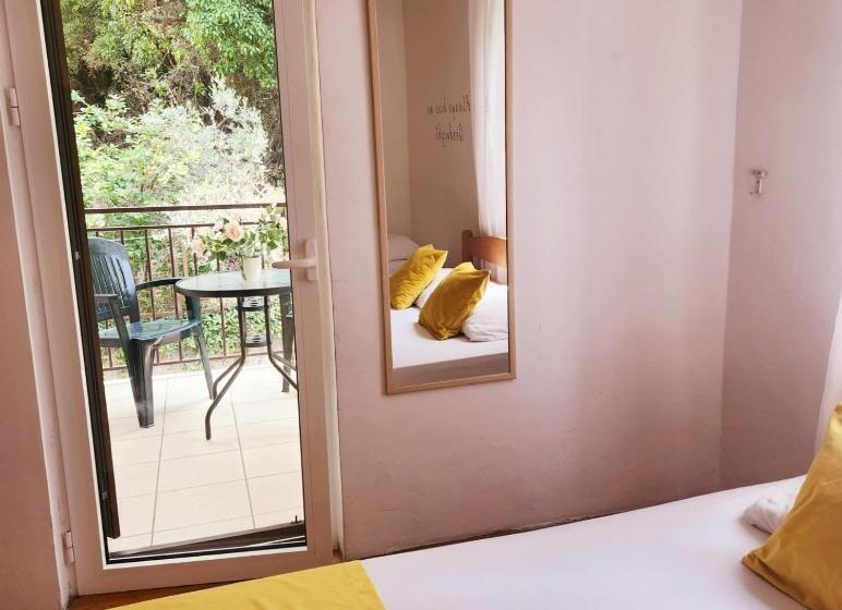 اتاق استاندارد سه نفره, Bela Kuća Studio Apartments Na Korak Do Mora A Step To The Sea