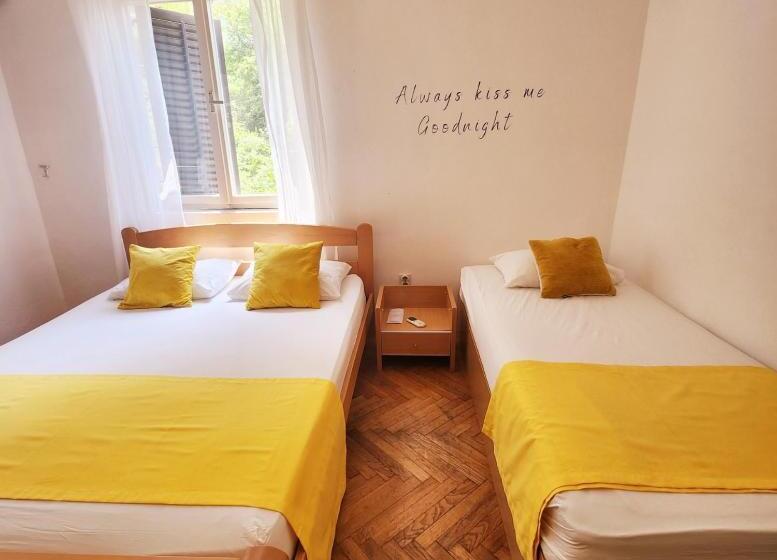 اتاق استاندارد سه نفره, Bela Kuća Studio Apartments Na Korak Do Mora A Step To The Sea