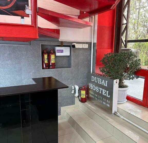 غرفة قياسية رباعية, Dubai Hostel