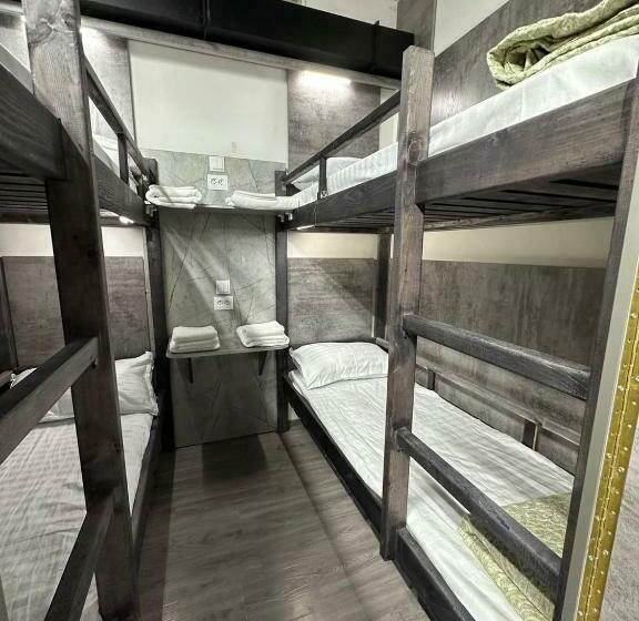 غرفة إقتصادية, Dubai Hostel