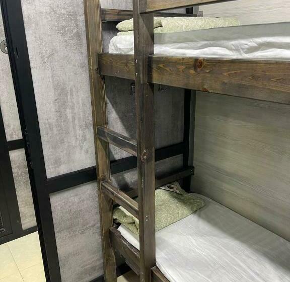 이코노미 룸, Dubai Hostel