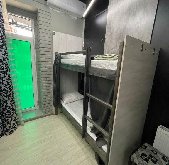 غرفة إقتصادية, Dubai Hostel