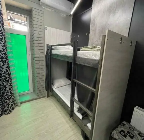 Economy-huone, Dubai Hostel