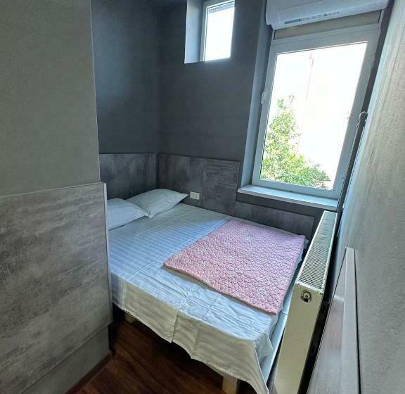 이코노미 룸, Dubai Hostel