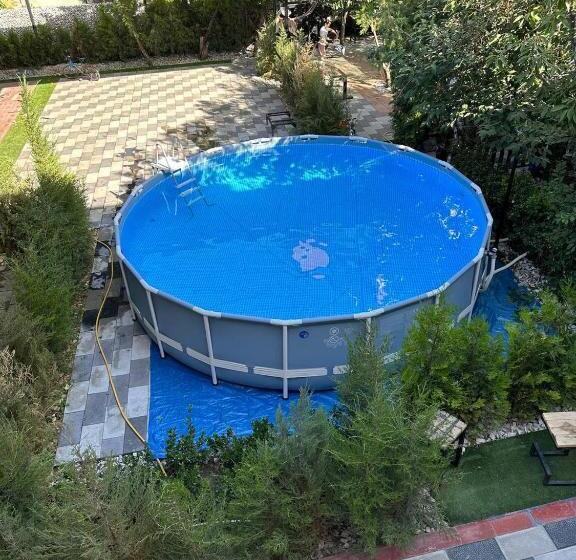 غرفة إقتصادية, Dubai Hostel