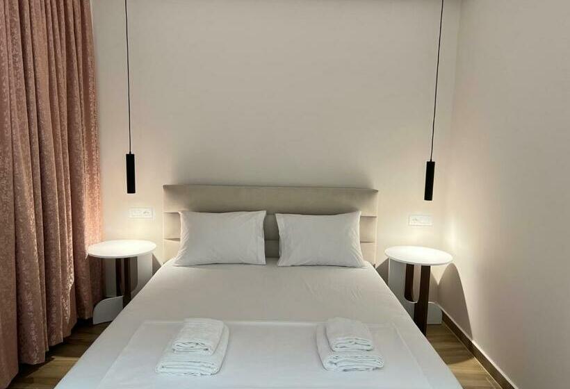 Номер Deluxe с Видом, Villa Tonia