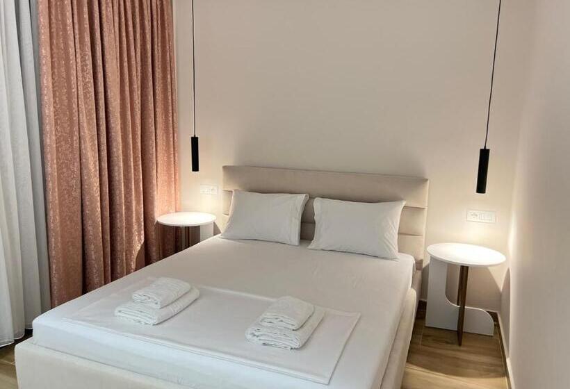 Номер Deluxe с Видом, Villa Tonia