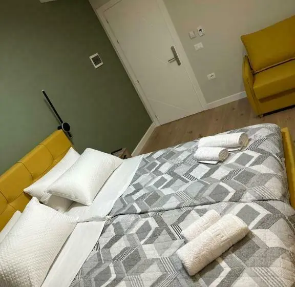 اتاق لوکس, Comfort Rooms Pogradec