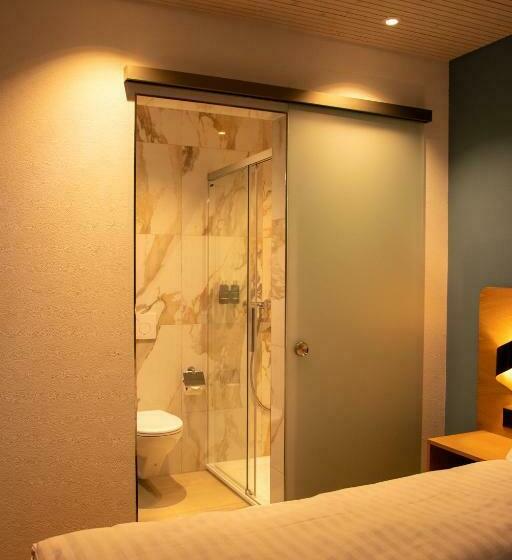 اتاق استاندارد, Amante