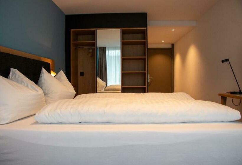 اتاق استاندارد, Amante