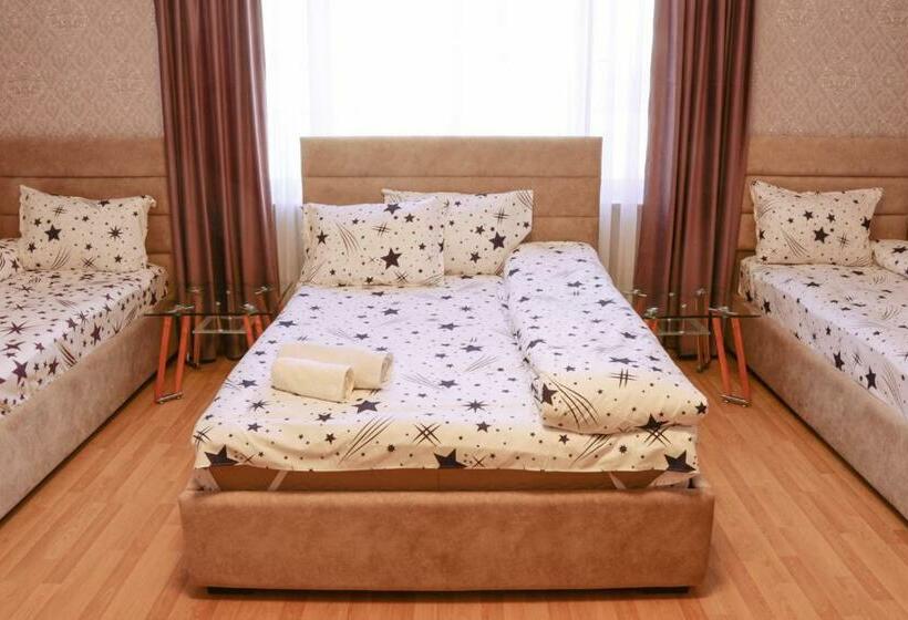 수피리어 트리플 룸, Styopa