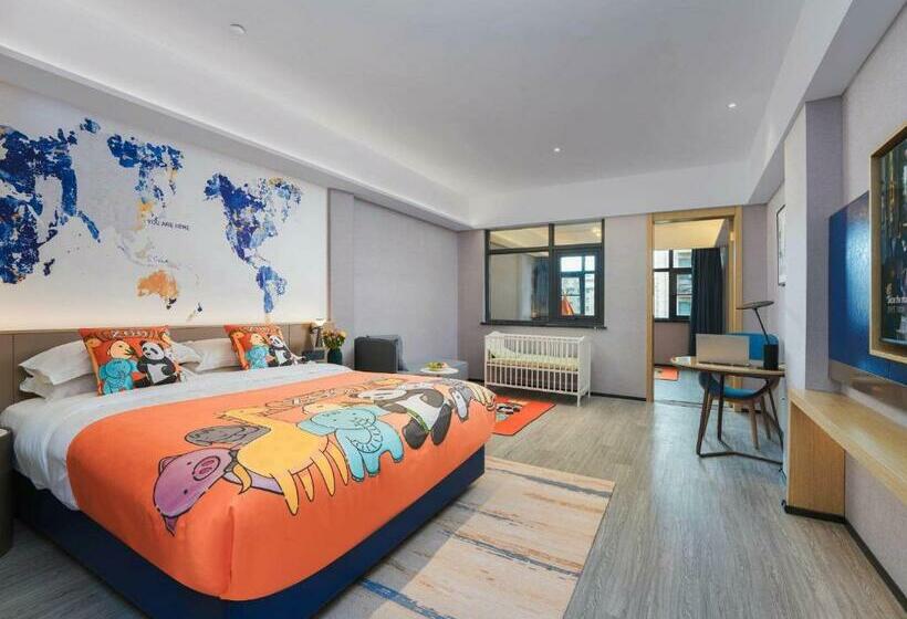 Family Suite, Kyriad Hotel Baoying Jinyuan Square High Speed Railway Station