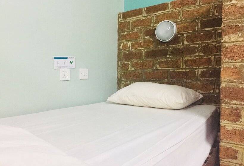 اتاق استاندارد, Jollyboys Backpackers