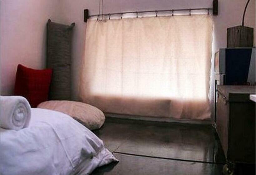 اتاق استاندارد یک نفره, Kenting Sun Light Inn