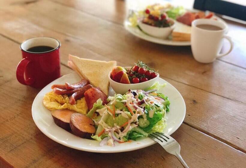 اتاق لوکس با بالکن و چشم‌انداز دریا, Kenting Sun Light Inn