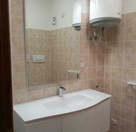 شقة غرفتين, Blu Baita