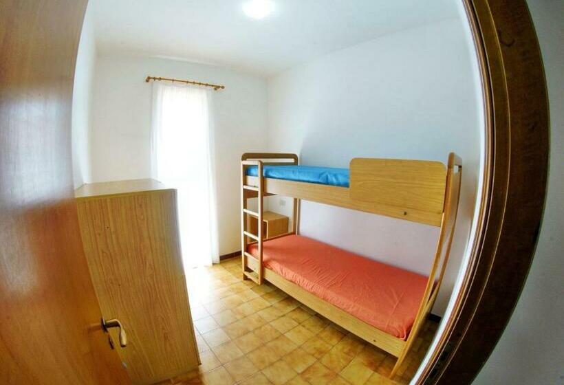 شقة غرفتين, Blu Baita